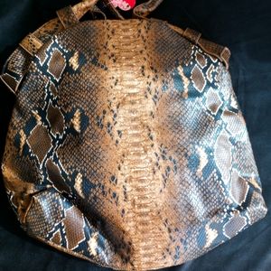 🔖Snakeskin Ruffled Handbag